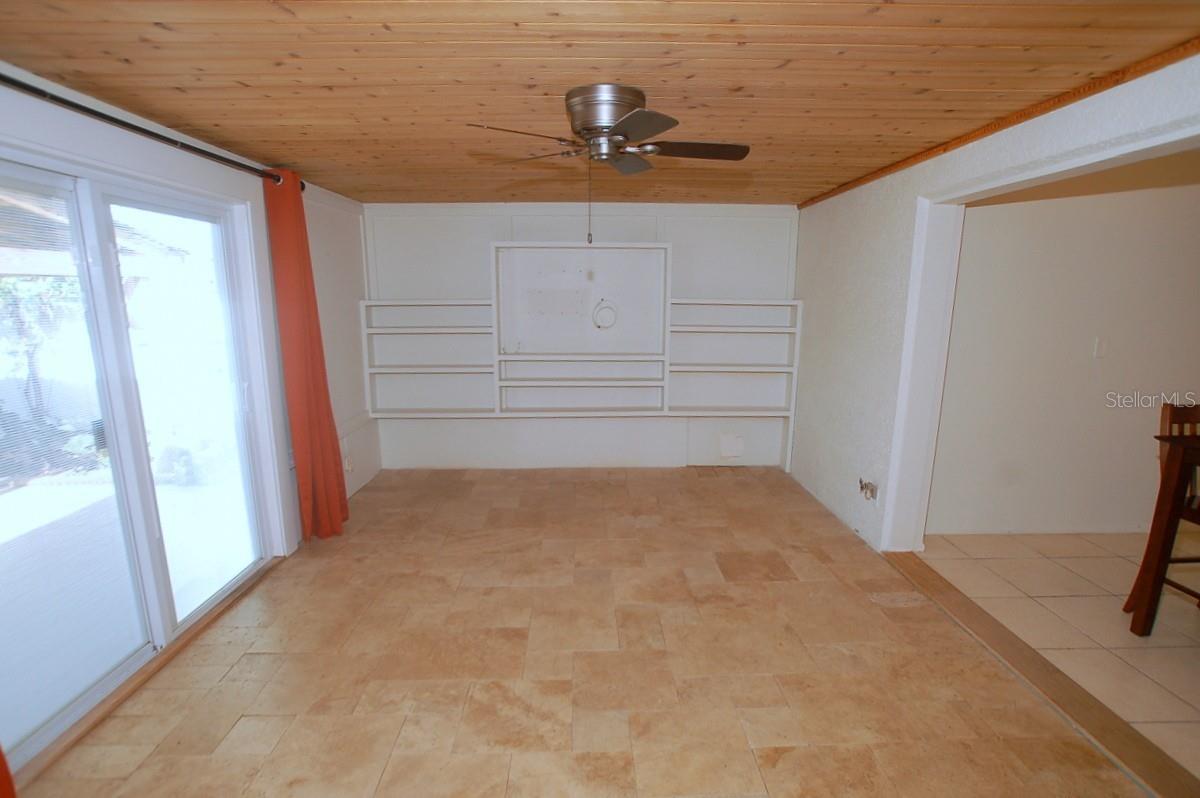 Image 45 of 63 For 468 Limewood Avenue