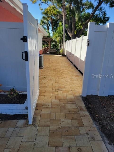 Image 57 of 63 For 468 Limewood Avenue