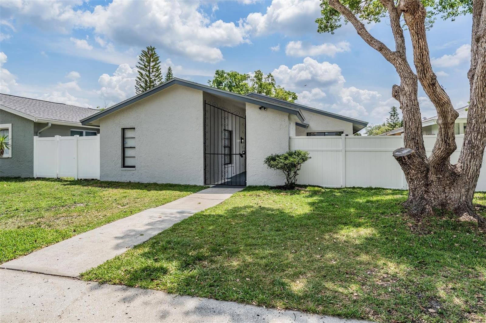Details for 11005 Underwood Place, TAMPA, FL 33624