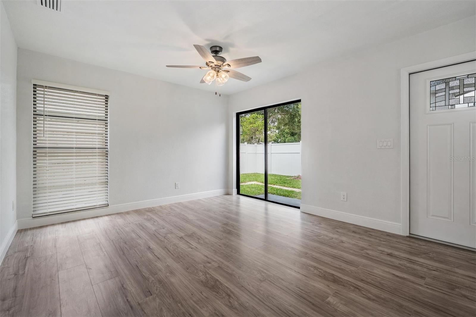 Image 19 of 56 For 11005 Underwood Place