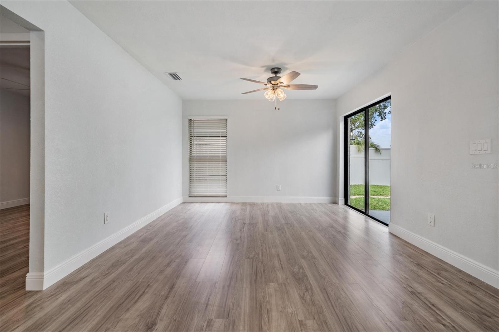 Image 20 of 56 For 11005 Underwood Place