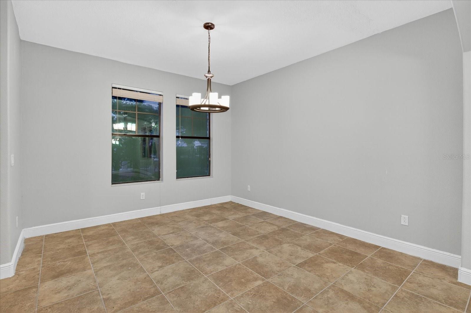 Image 12 of 96 For 1389 Heritage Landings Drive