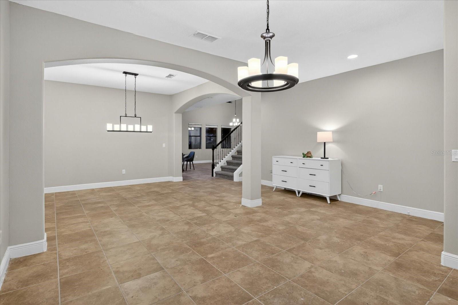 Image 15 of 96 For 1389 Heritage Landings Drive