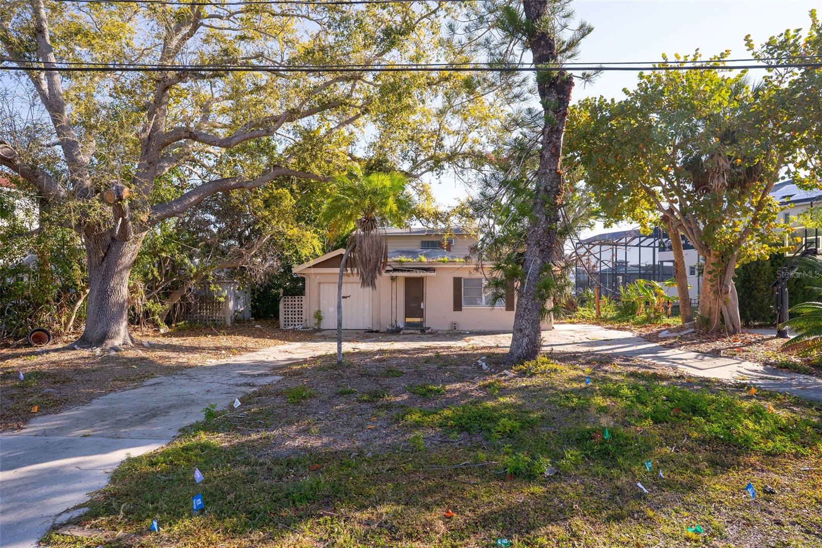 Listing photo id 0 for 1859 Bayou Grande Boulevard Ne