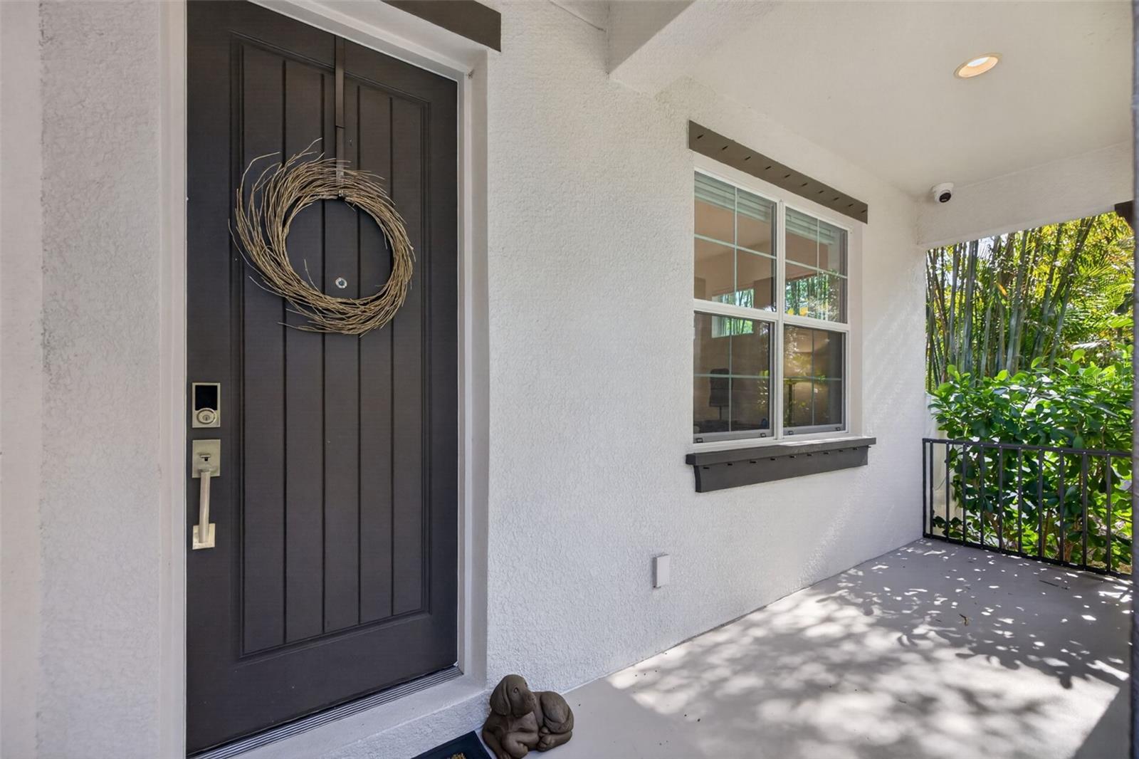 Image 8 of 61 For 652 10th Avenue S