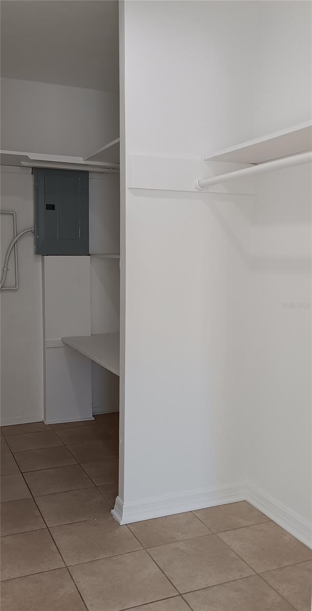 Image 8 of 19 For 885 Beltrees Street 12