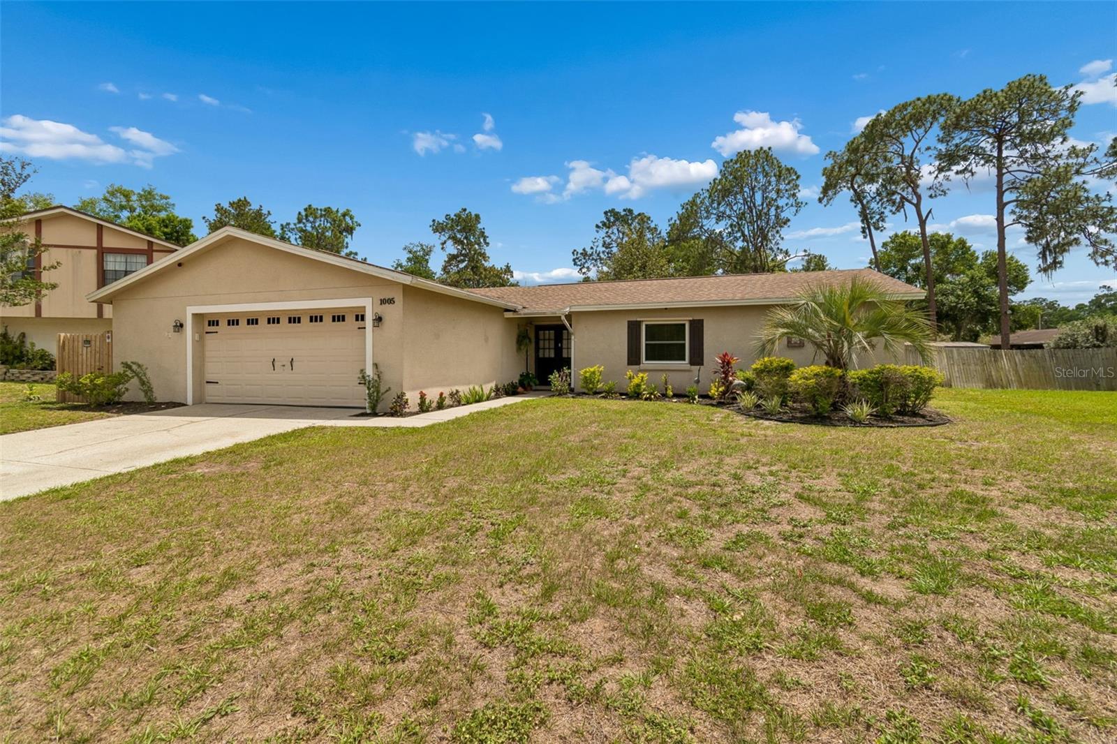Details for 1005 Highgrove Court, VALRICO, FL 33596