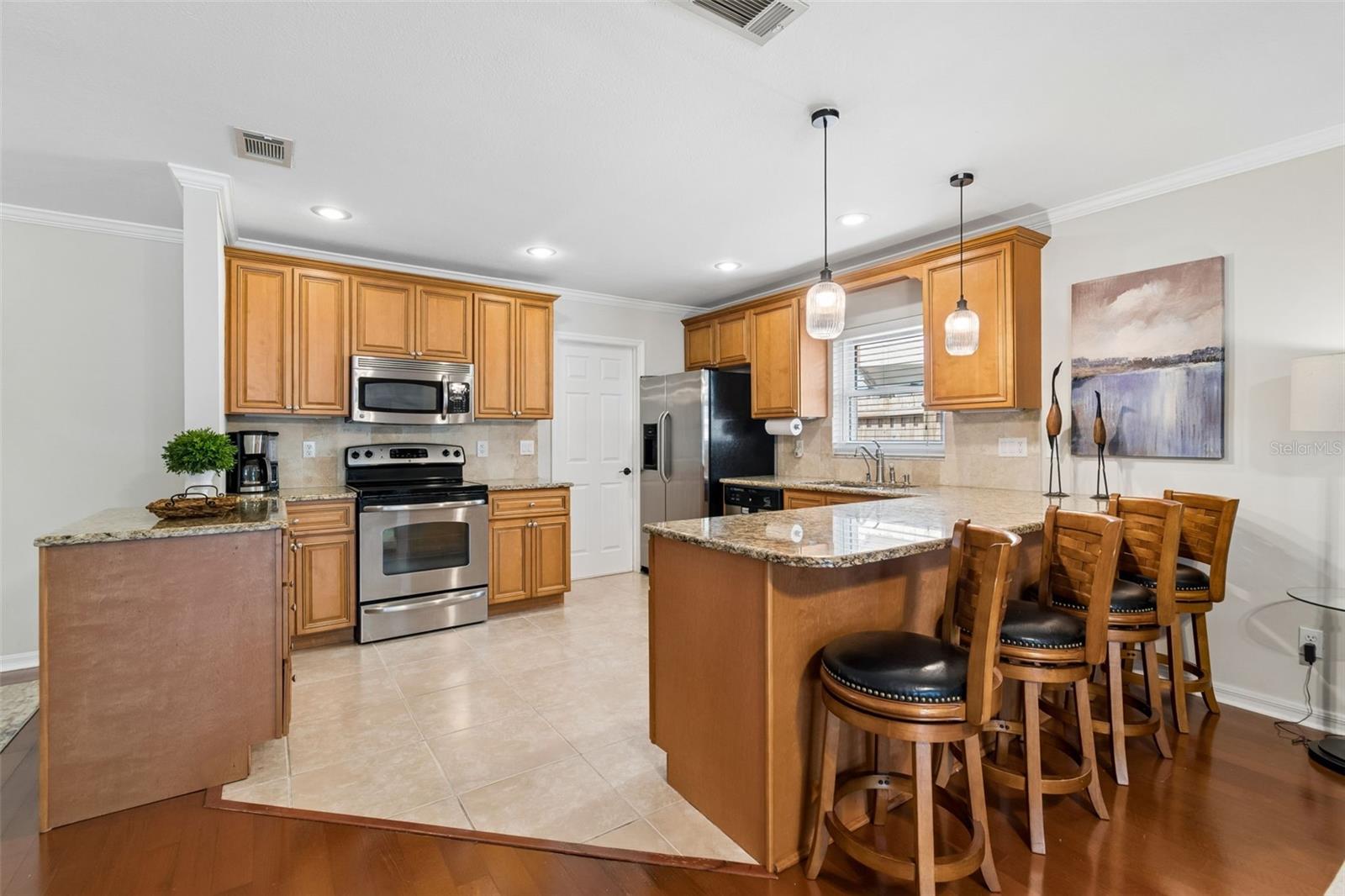 Image 20 of 61 For 1005 Highgrove Court