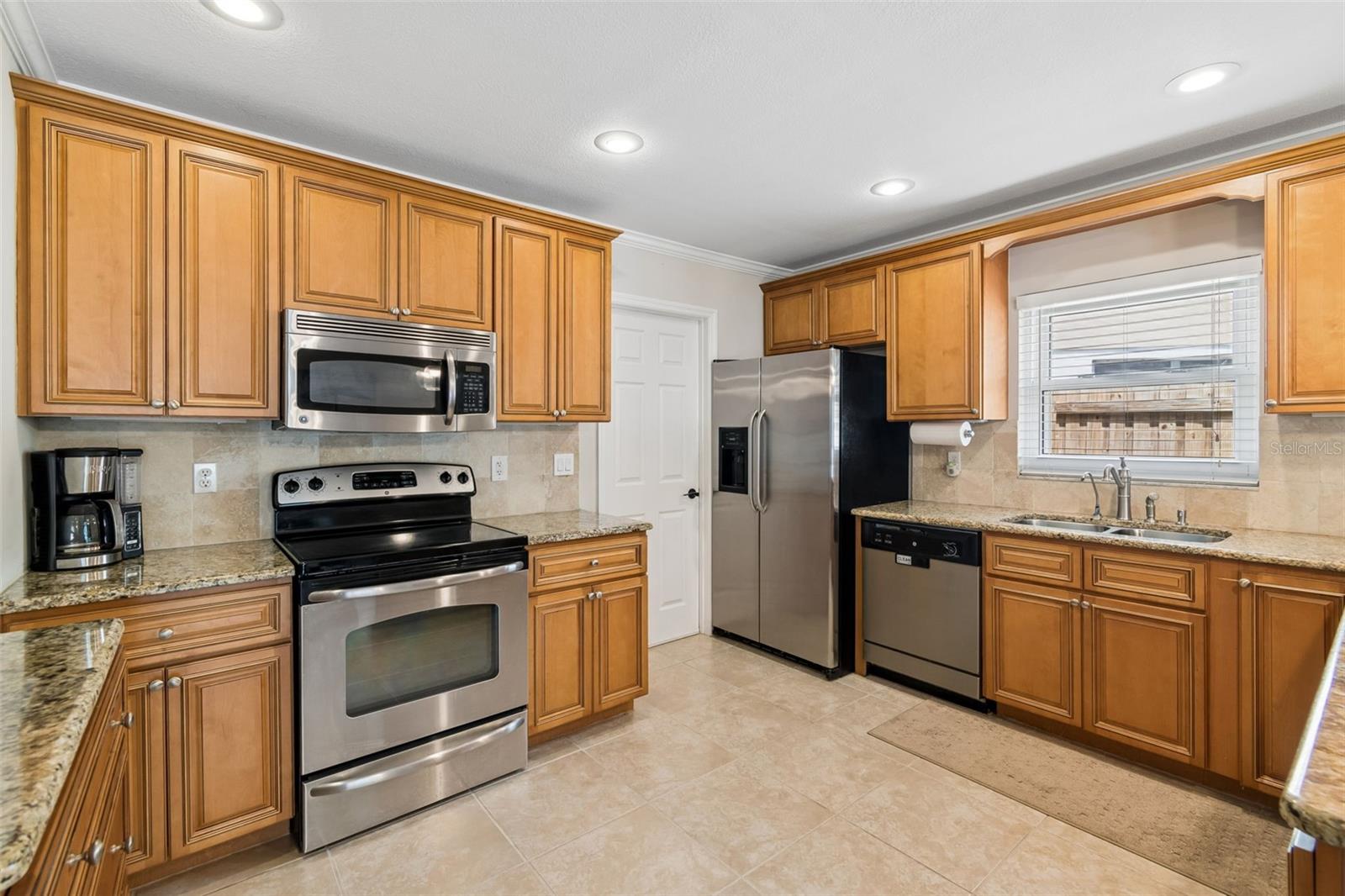 Image 21 of 61 For 1005 Highgrove Court