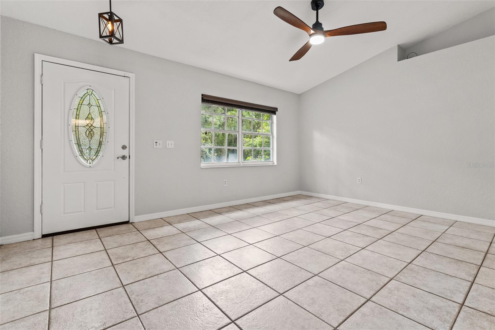 Image 3 of 53 For 315 Garfield Avenue