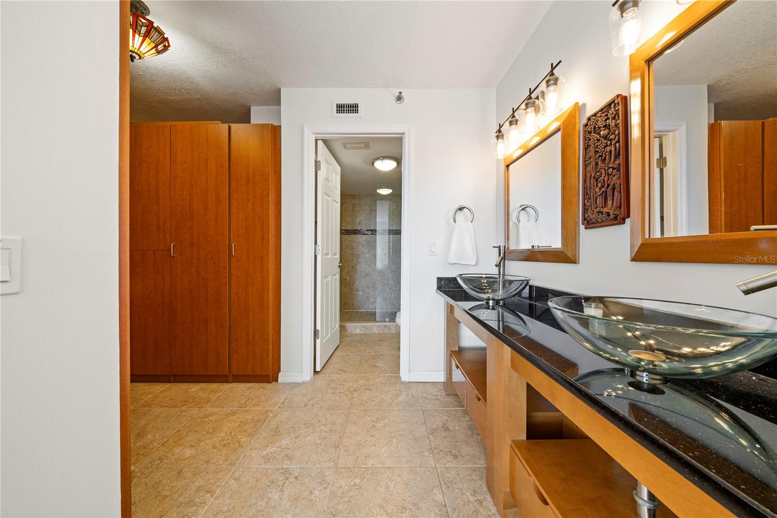 Image 10 of 79 For 6294 Bahia Del Mar Circle 904