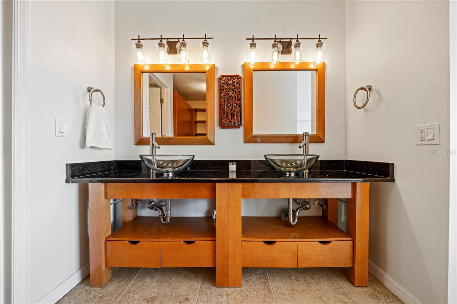 Image 12 of 79 For 6294 Bahia Del Mar Circle 904