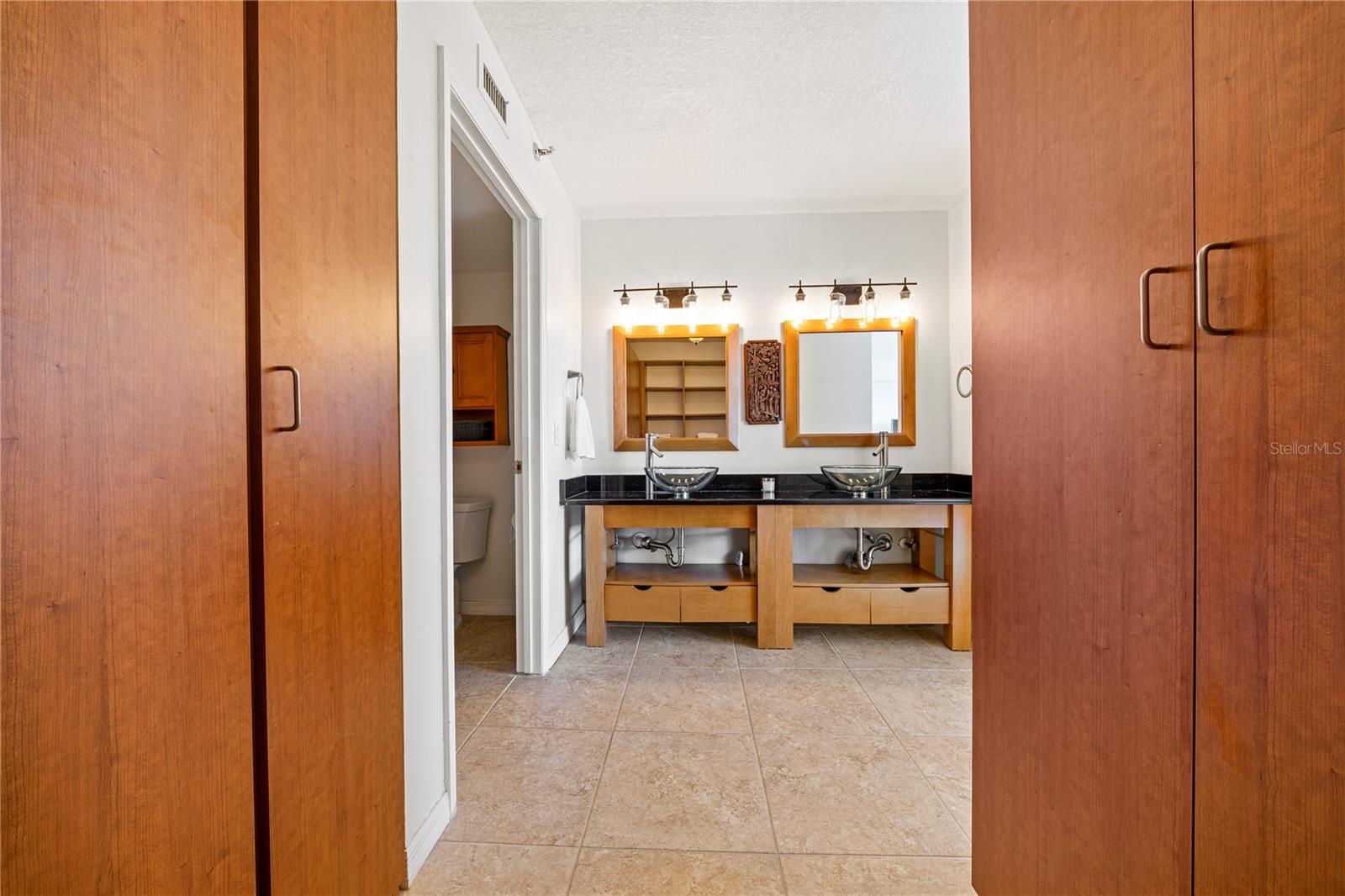 Image 16 of 79 For 6294 Bahia Del Mar Circle 904