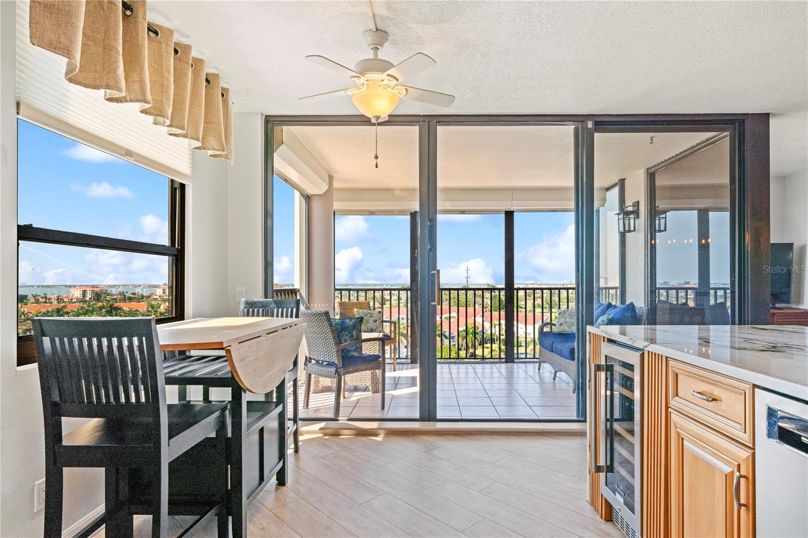 Image 27 of 79 For 6294 Bahia Del Mar Circle 904