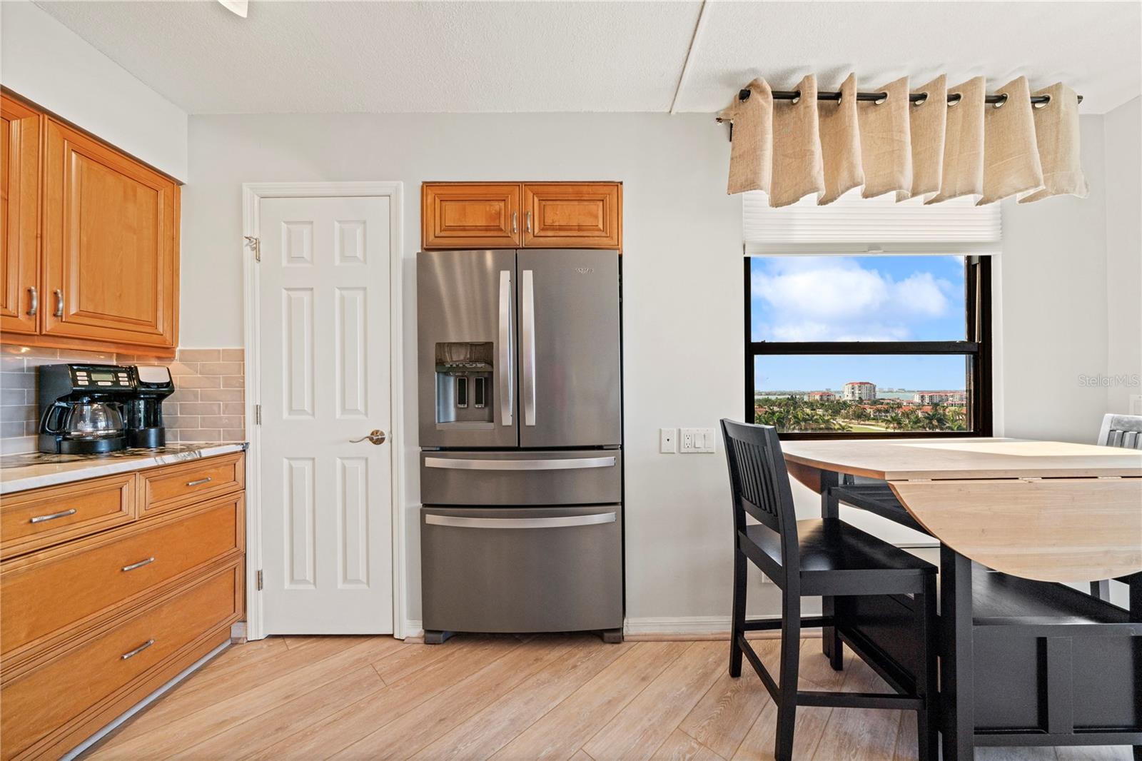 Image 28 of 79 For 6294 Bahia Del Mar Circle 904