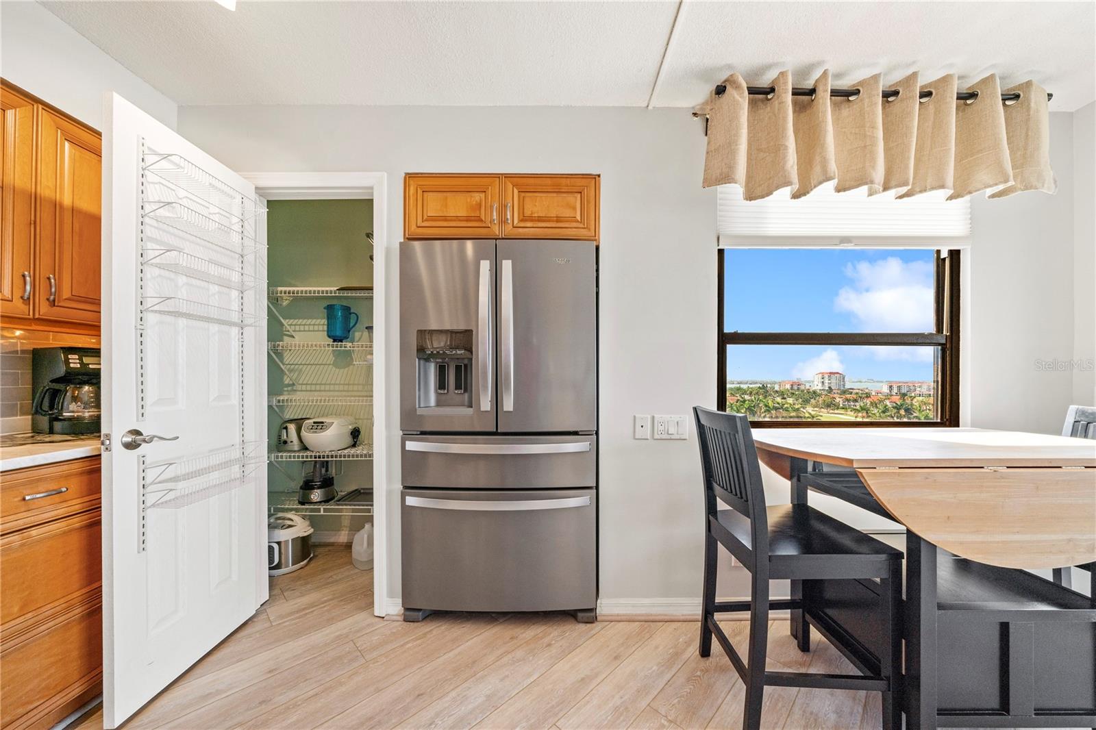 Image 29 of 79 For 6294 Bahia Del Mar Circle 904