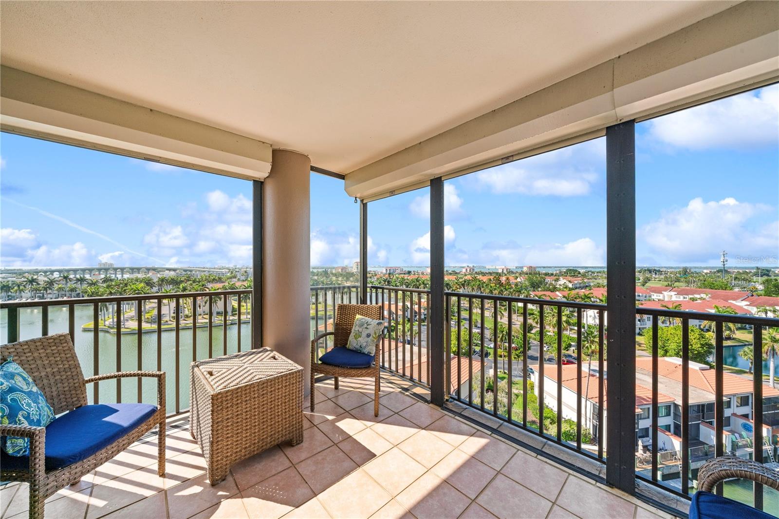 Image 43 of 79 For 6294 Bahia Del Mar Circle 904