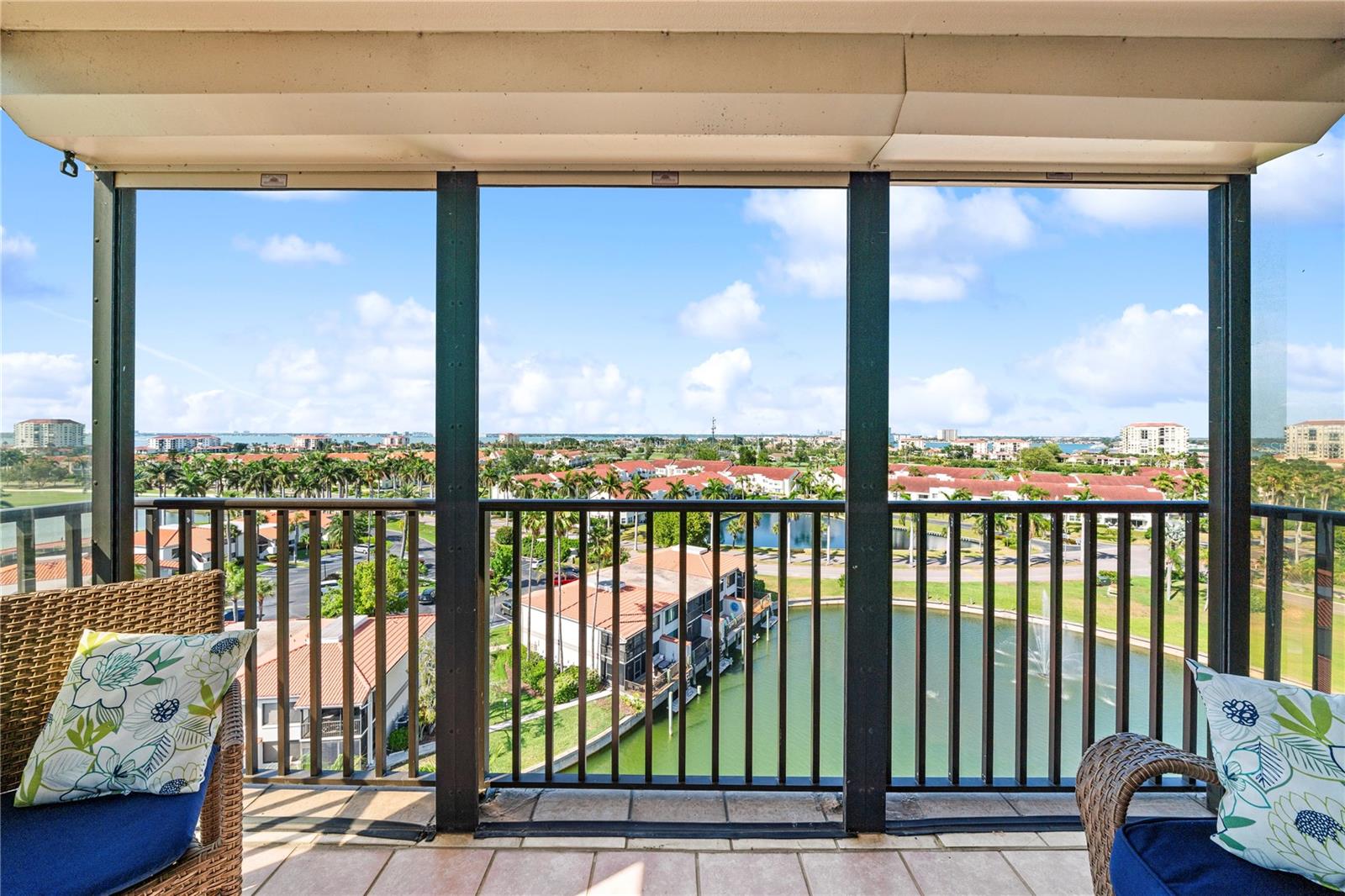 Image 45 of 79 For 6294 Bahia Del Mar Circle 904