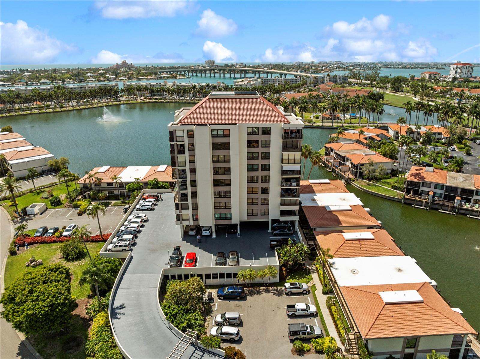 Image 60 of 79 For 6294 Bahia Del Mar Circle 904