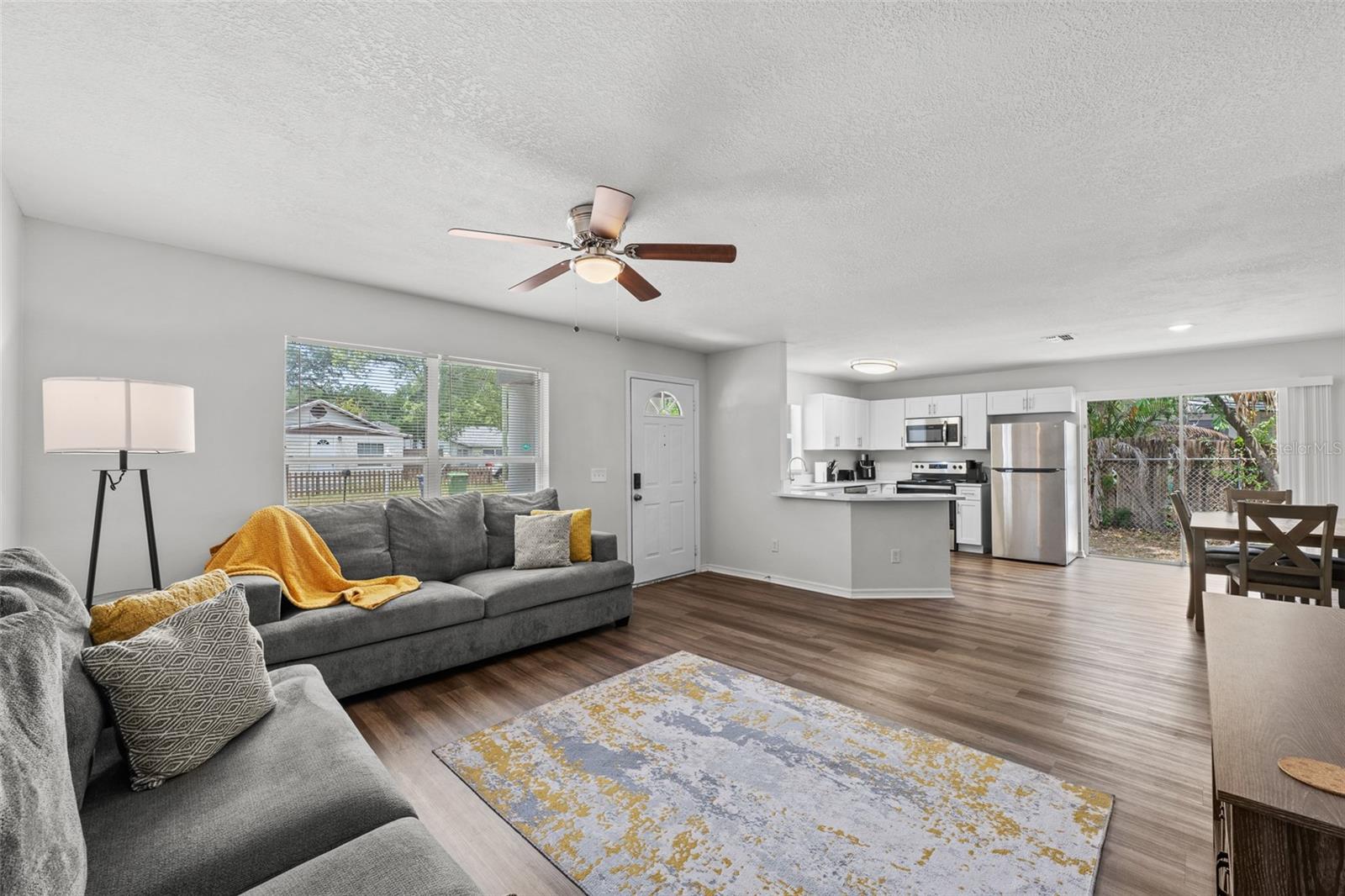 Image 3 of 42 For 8013 Alaska Street