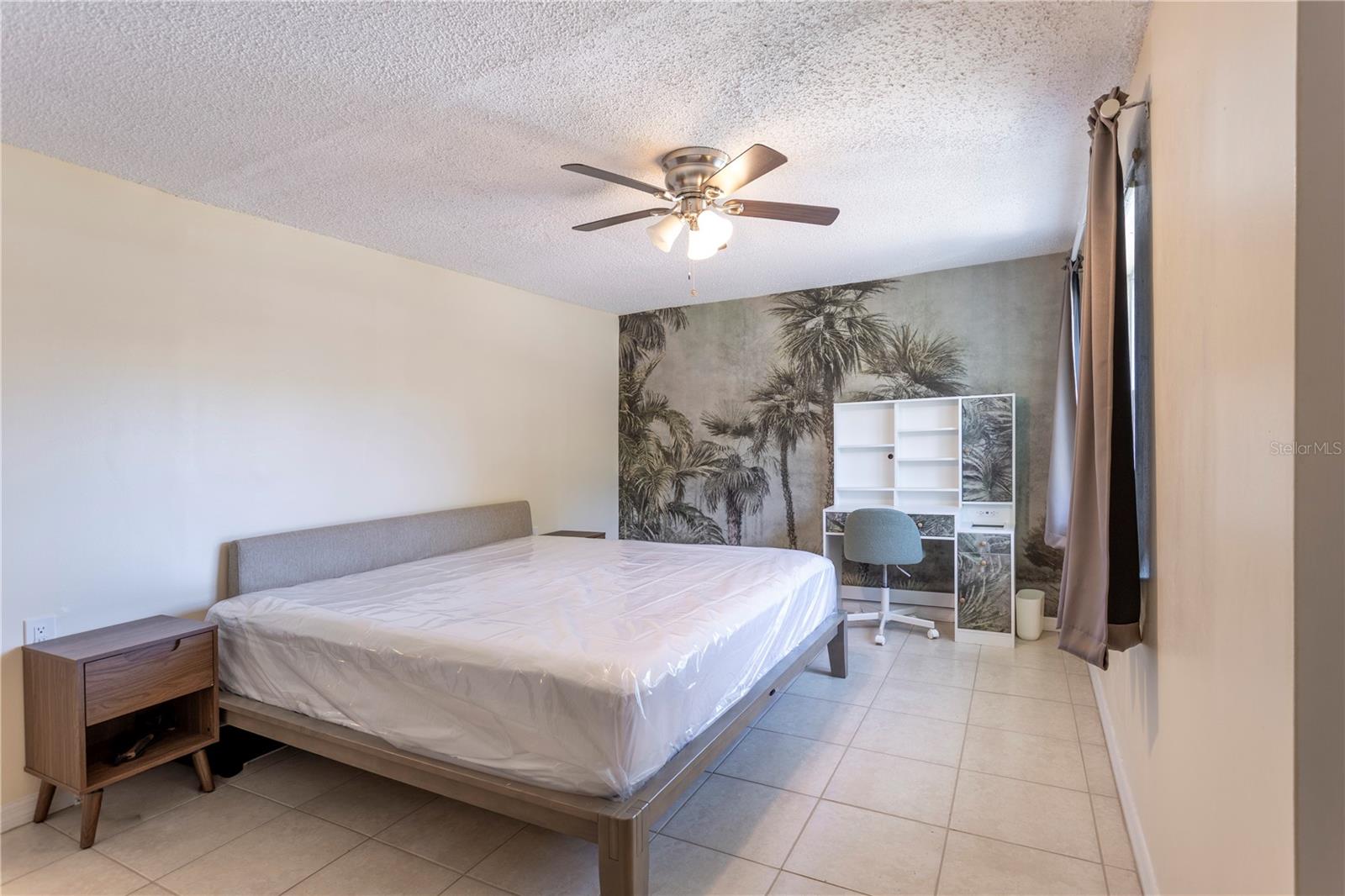 Image 16 of 42 For 2877 Nutwood Street