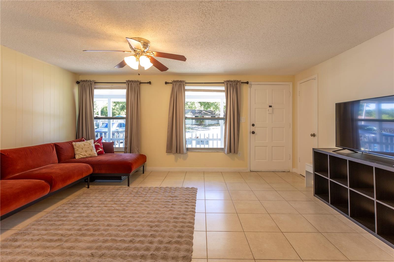 Image 4 of 42 For 2877 Nutwood Street