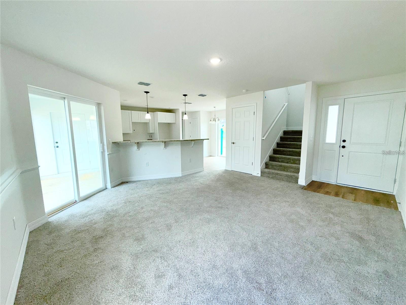 Image 7 of 18 For 222 Carpenters Way 67