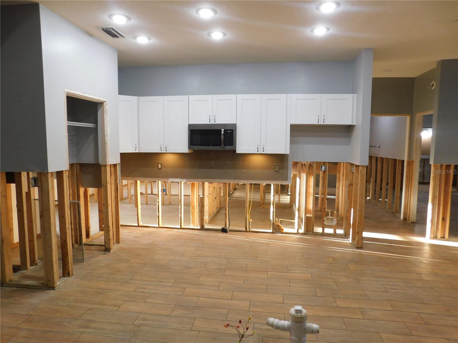Image 7 of 30 For 2525 Valrico Road