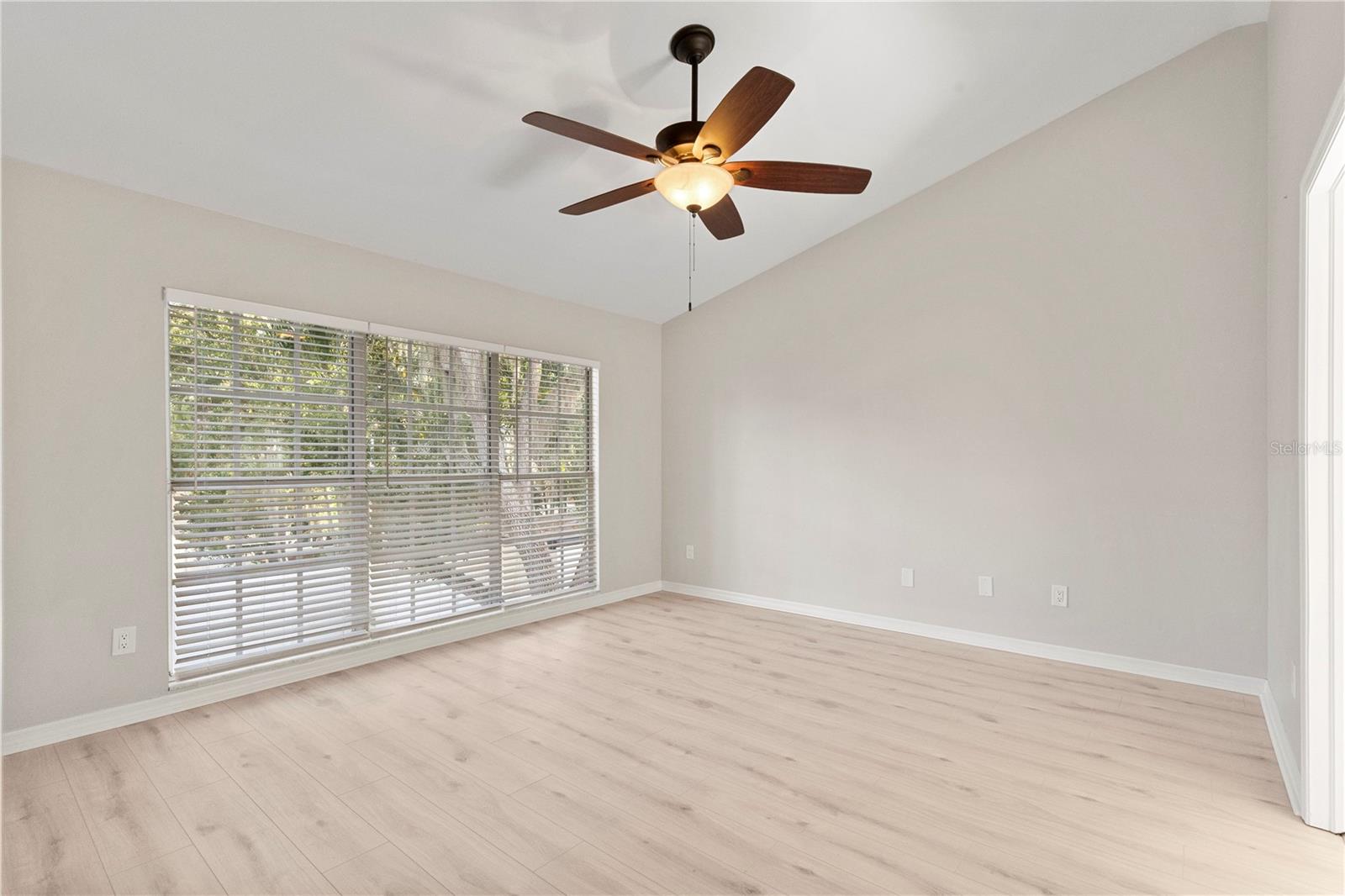 Image 16 of 24 For 3110 Villa Rosa Street