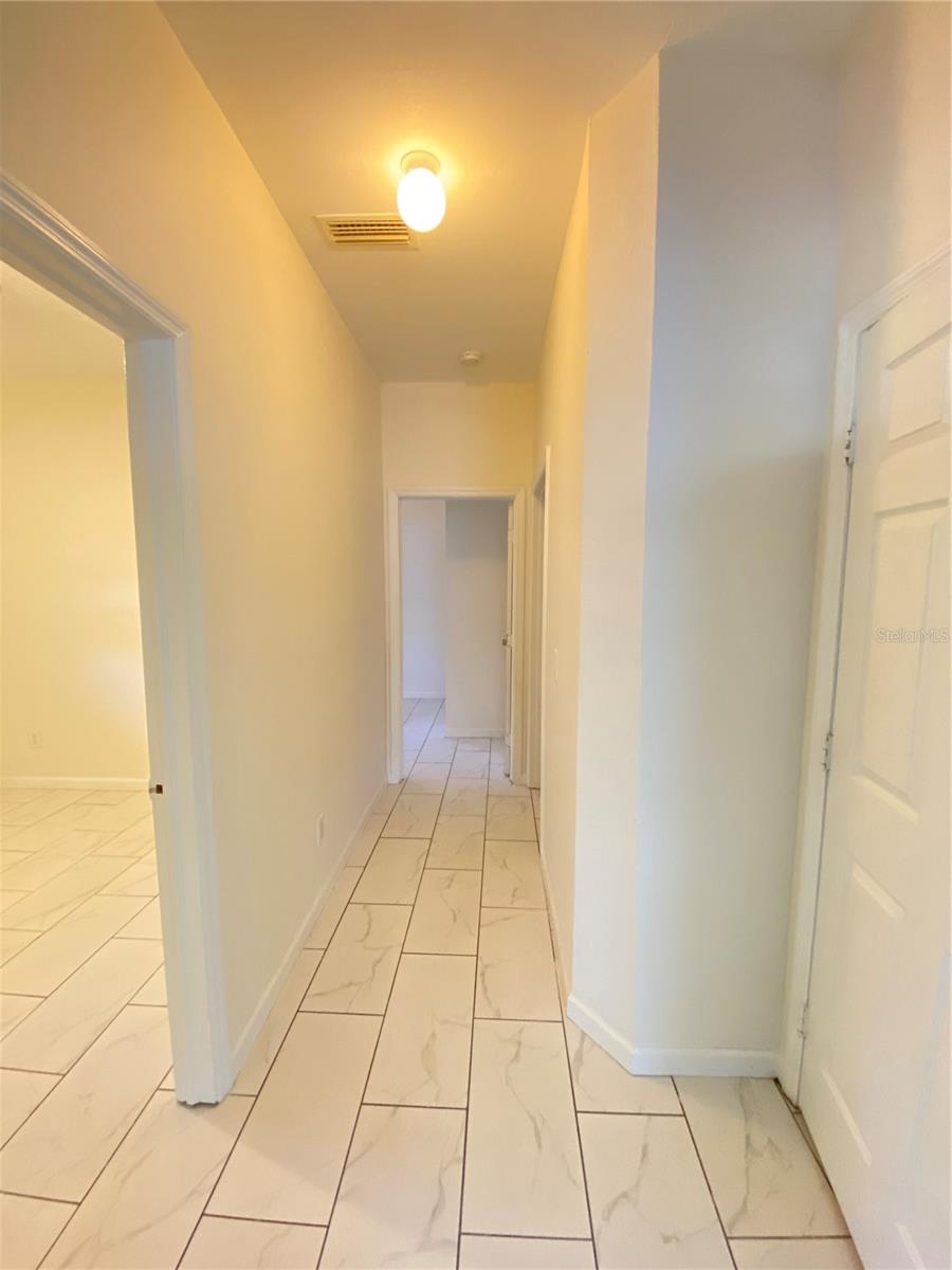 Image 21 of 28 For 4721 14th Avenue S