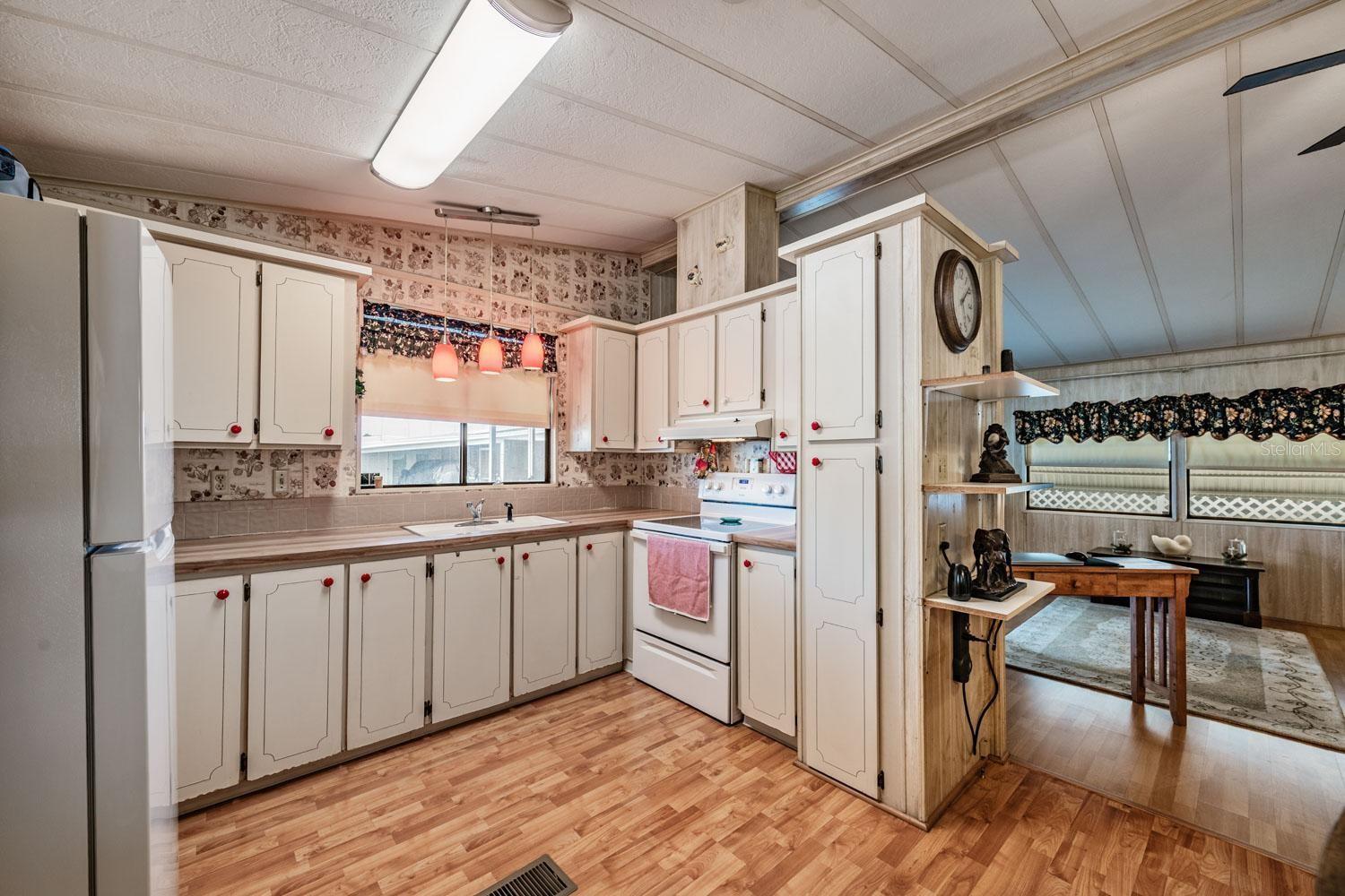 Image 8 of 46 For 7047 El Matador Street