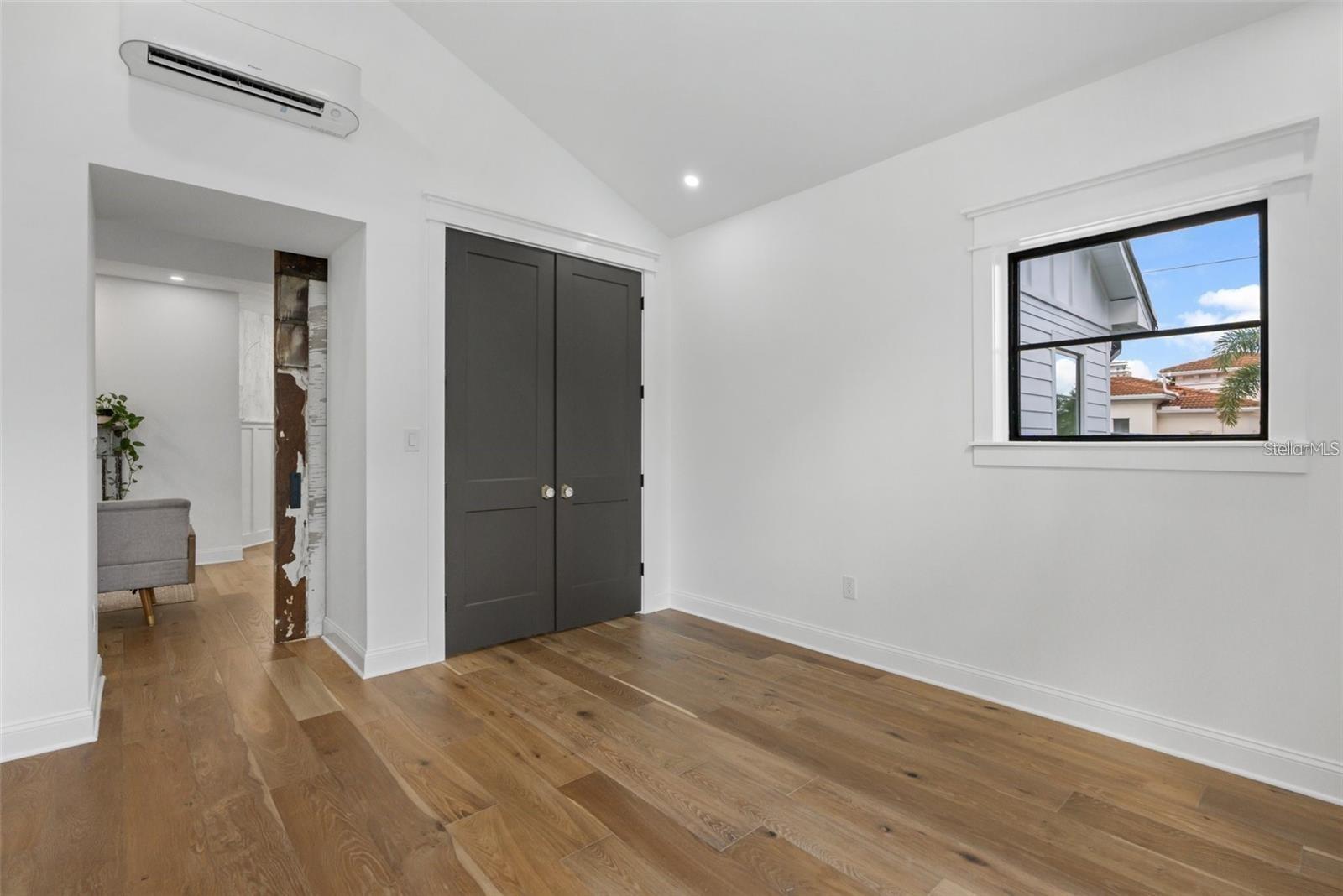 Image 39 of 75 For 3501 Tacon Street