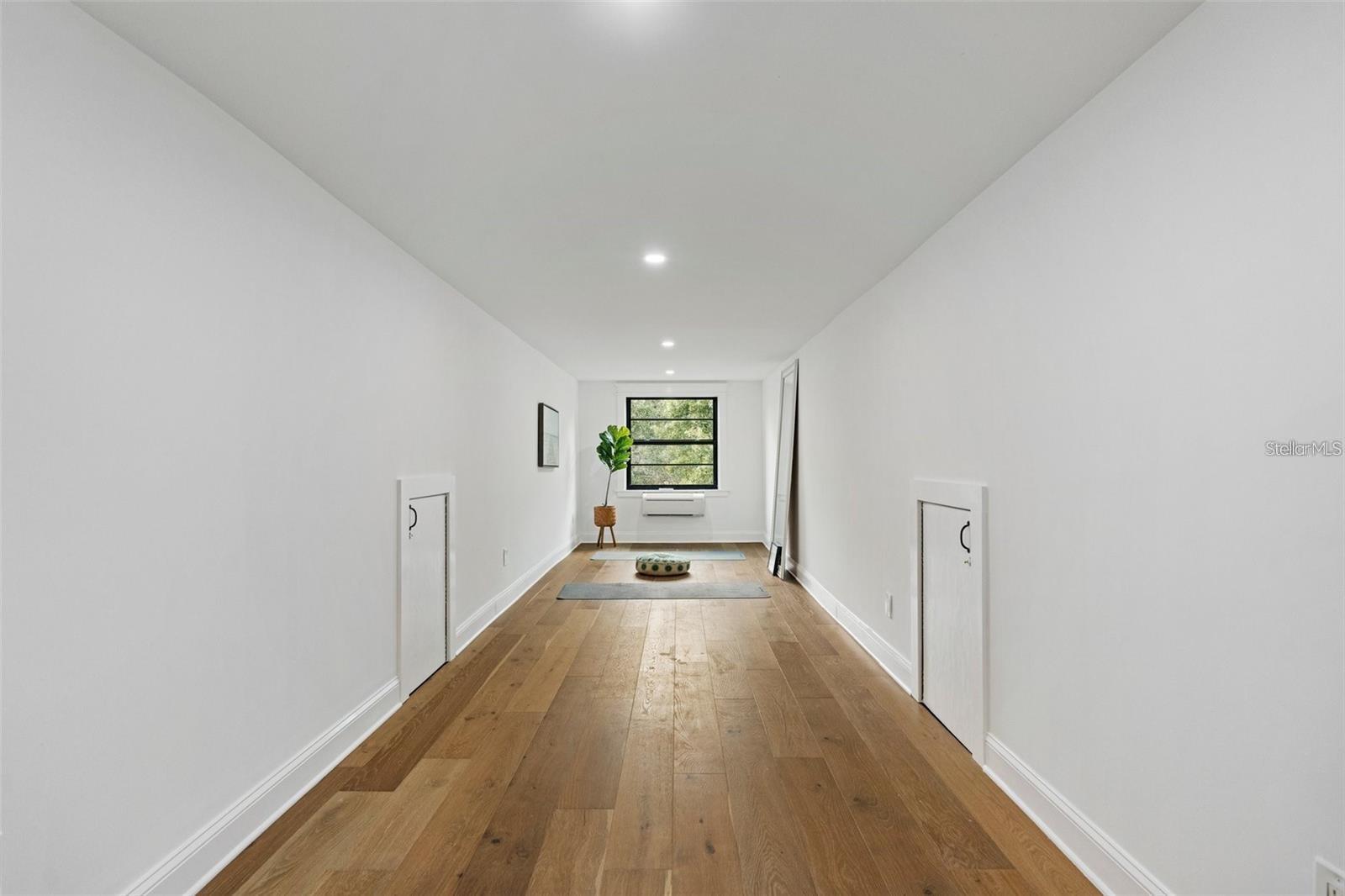 Image 65 of 75 For 3501 Tacon Street
