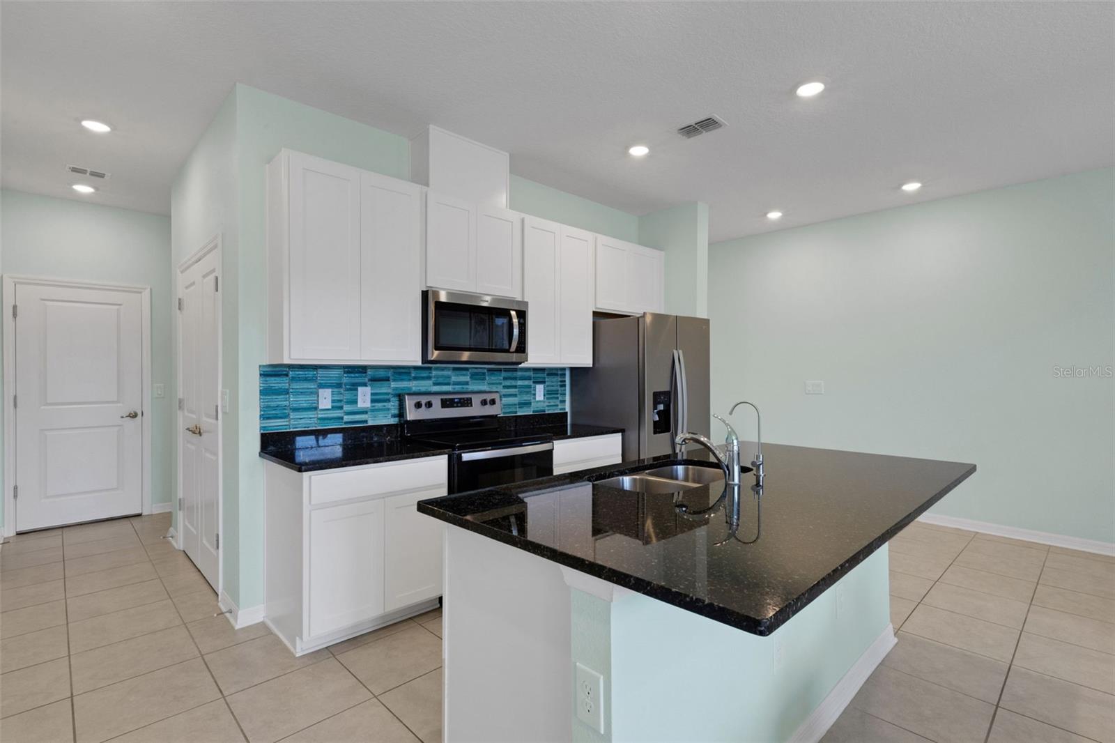 Image 14 of 60 For 11610 Woodleaf Drive