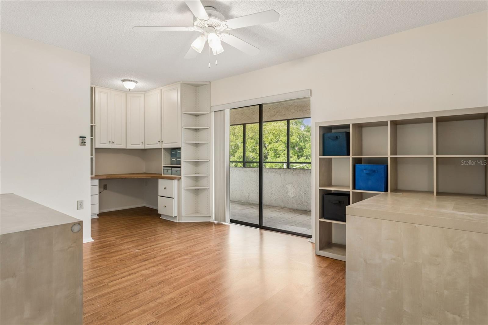 Image 15 of 30 For 2587 Countryside Boulevard 6313