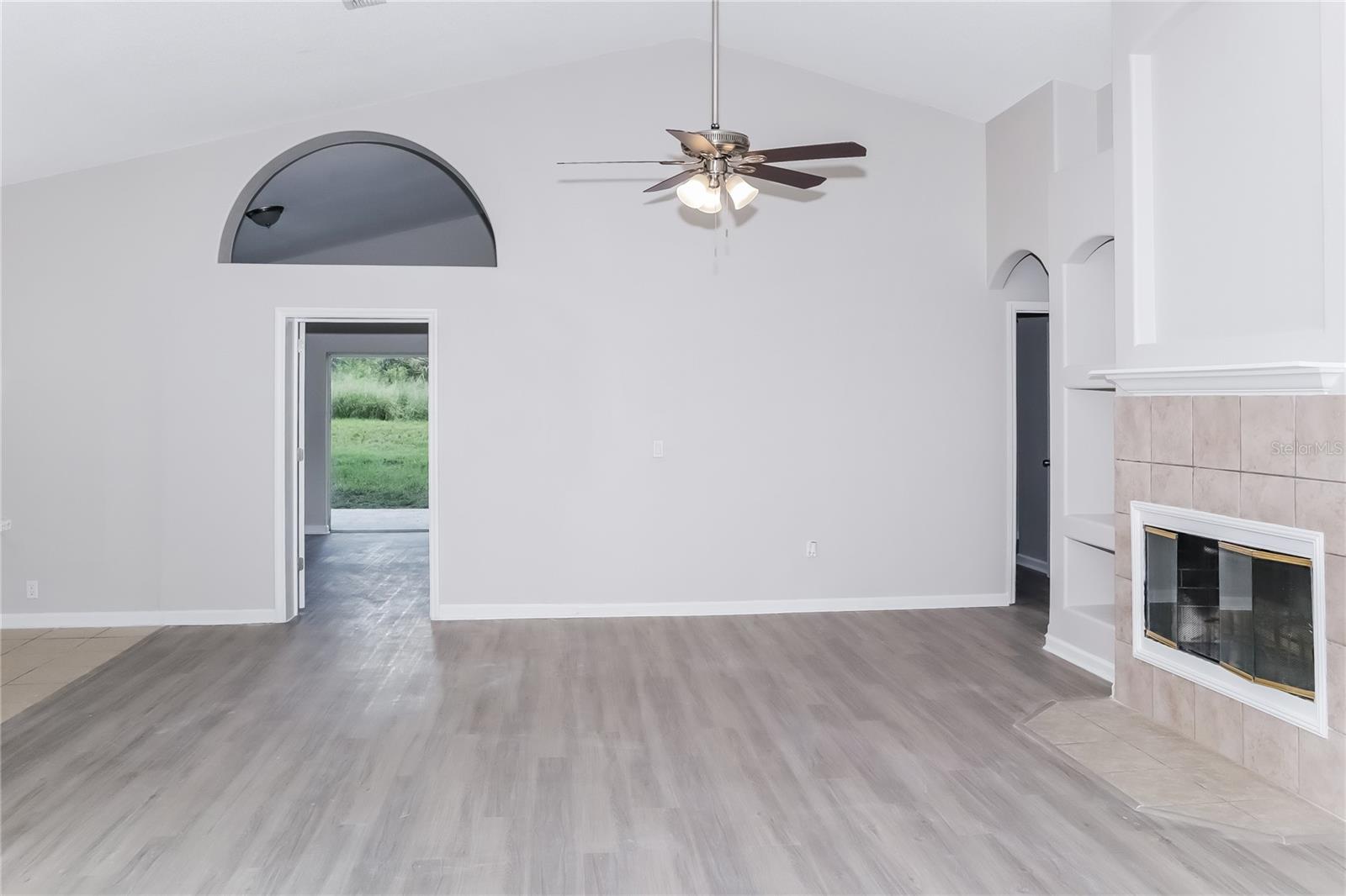 Image 3 of 16 For 2544 Meadow Oaks Loop