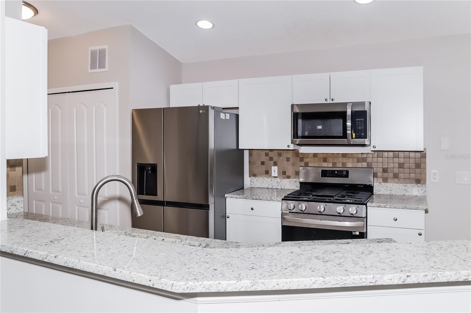 Image 6 of 16 For 2544 Meadow Oaks Loop