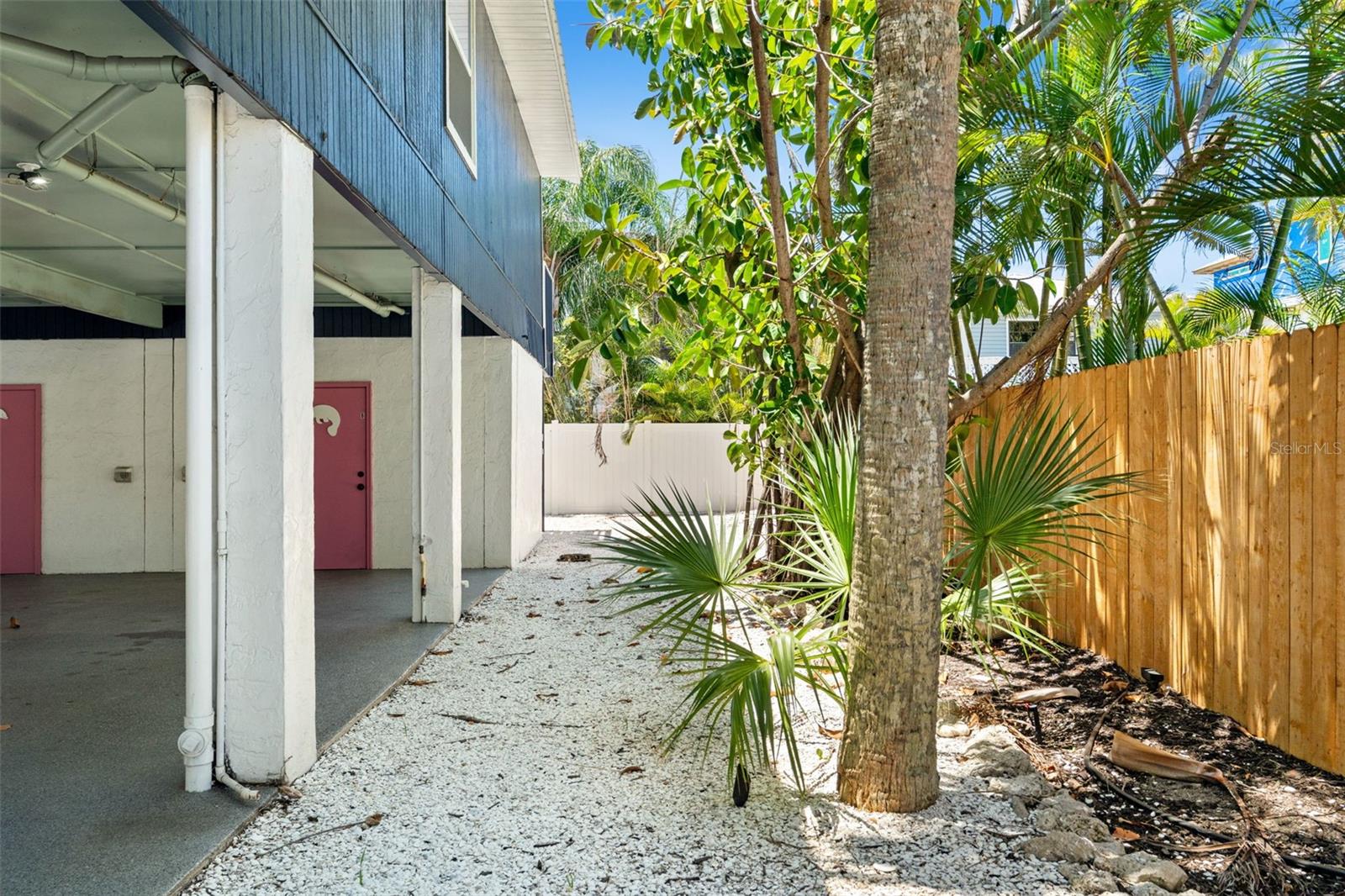 Image 62 of 81 For 8106 Gulf Drive