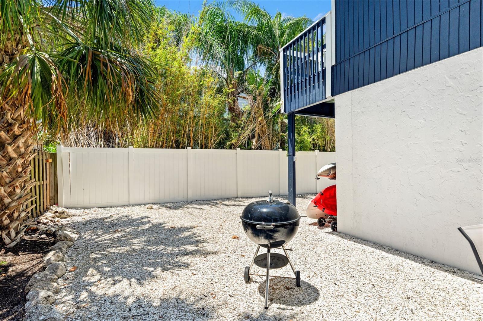 Image 63 of 81 For 8106 Gulf Drive