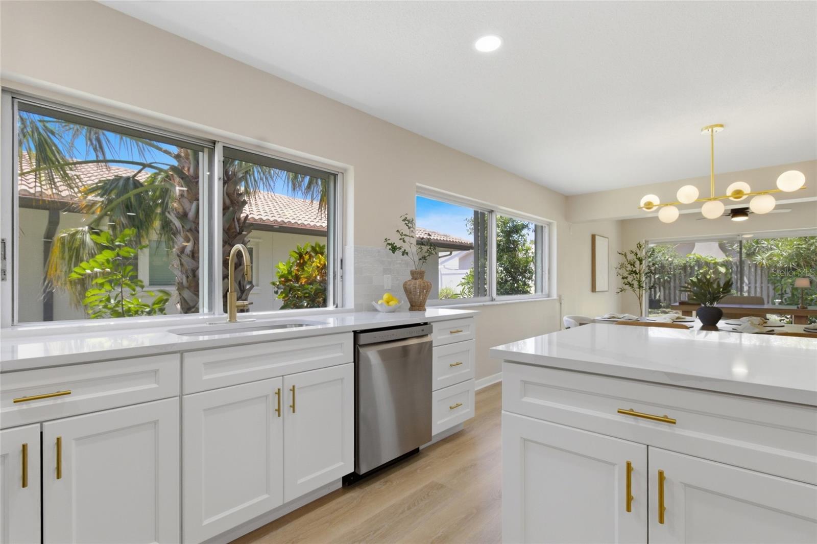 Image 15 of 52 For 13891 88th Terrace