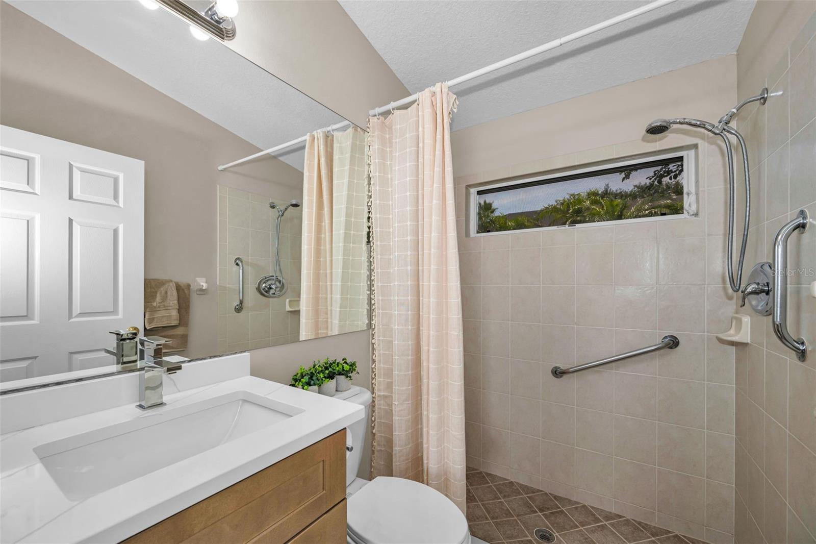 Image 41 of 80 For 2993 Northfield Drive