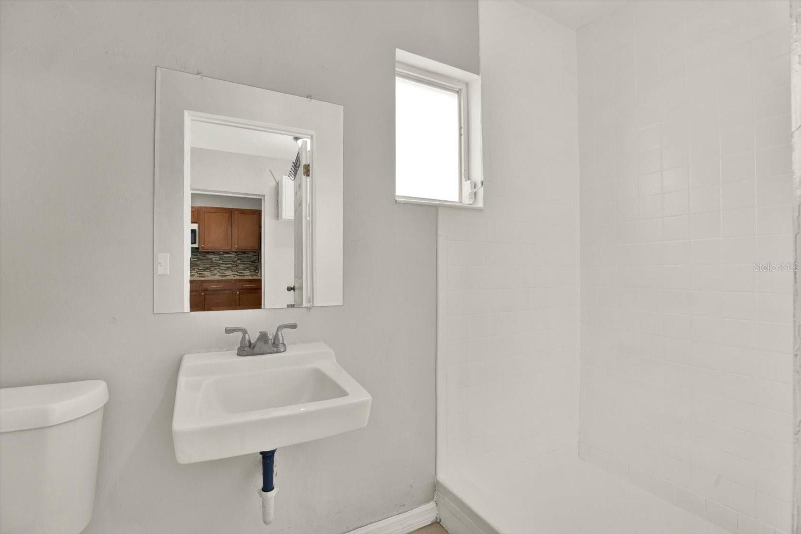 Image 27 of 50 For 4927 33rd Street N