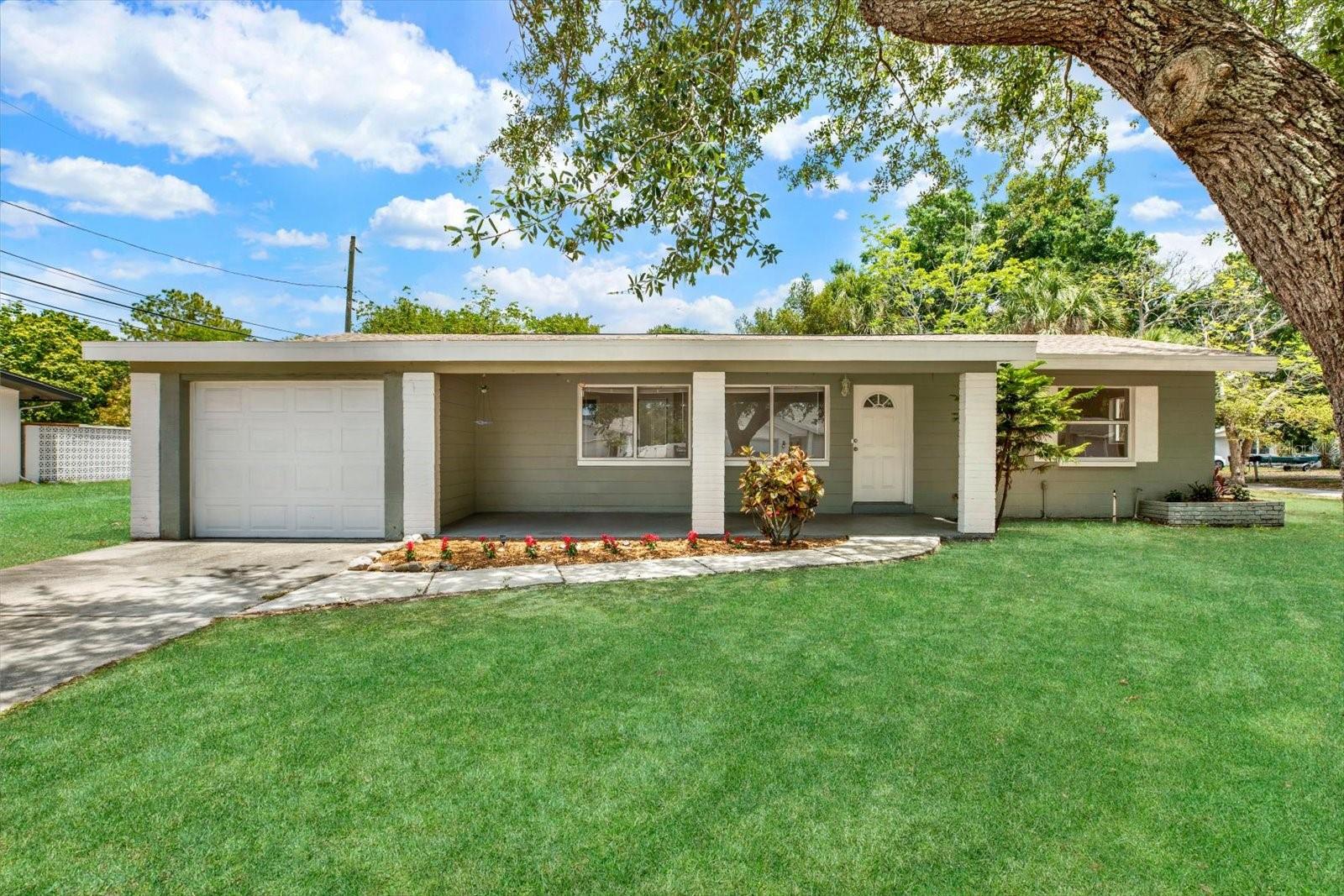 Image 30 of 50 For 4927 33rd Street N
