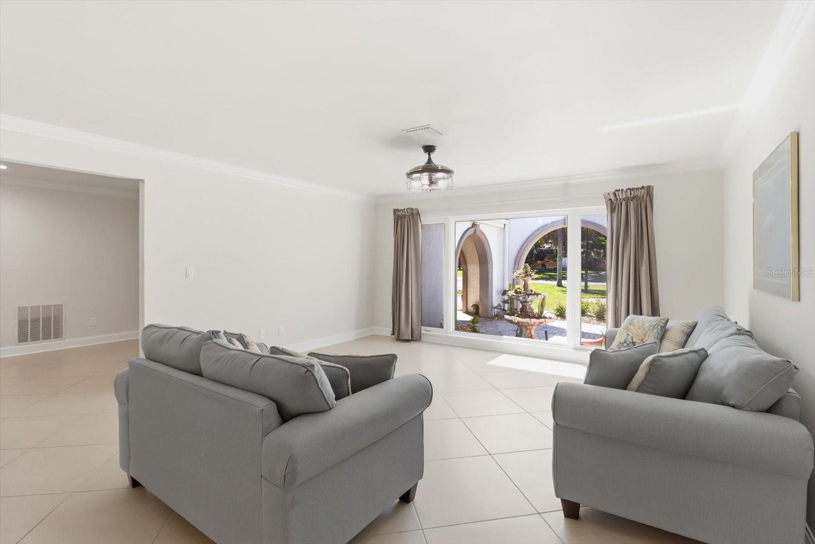 Image 13 of 62 For 11857 Riverhaven Drive