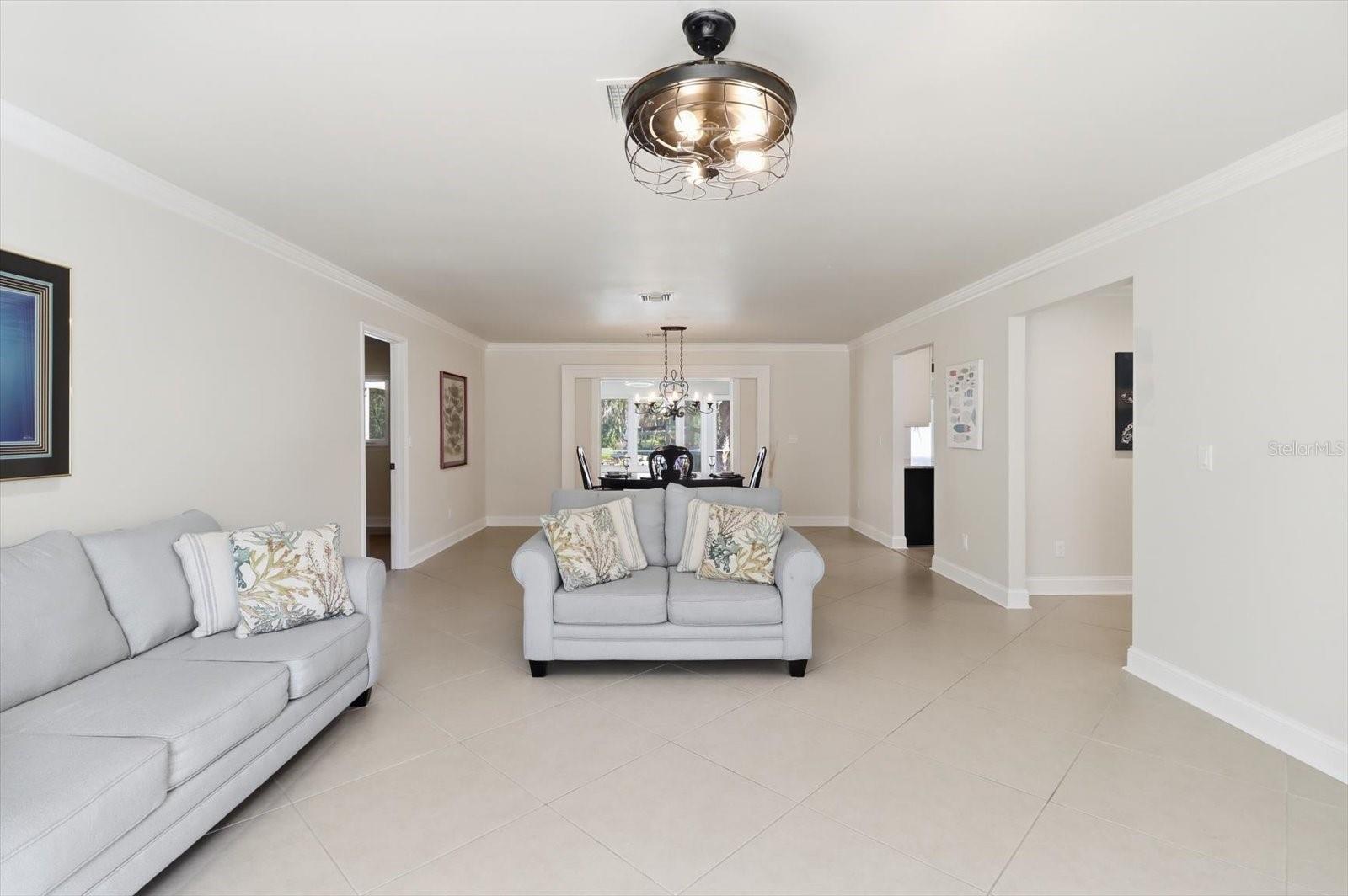Image 14 of 62 For 11857 Riverhaven Drive