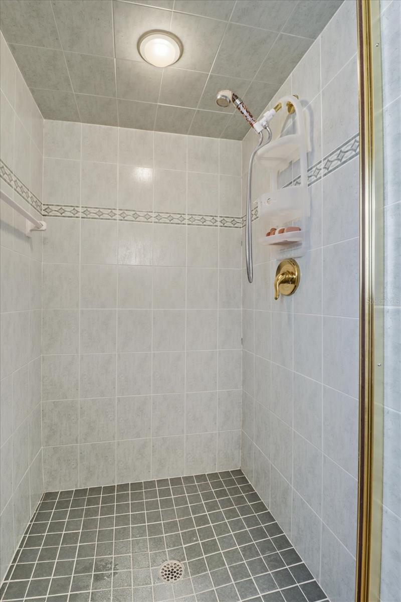 Image 27 of 62 For 11857 Riverhaven Drive