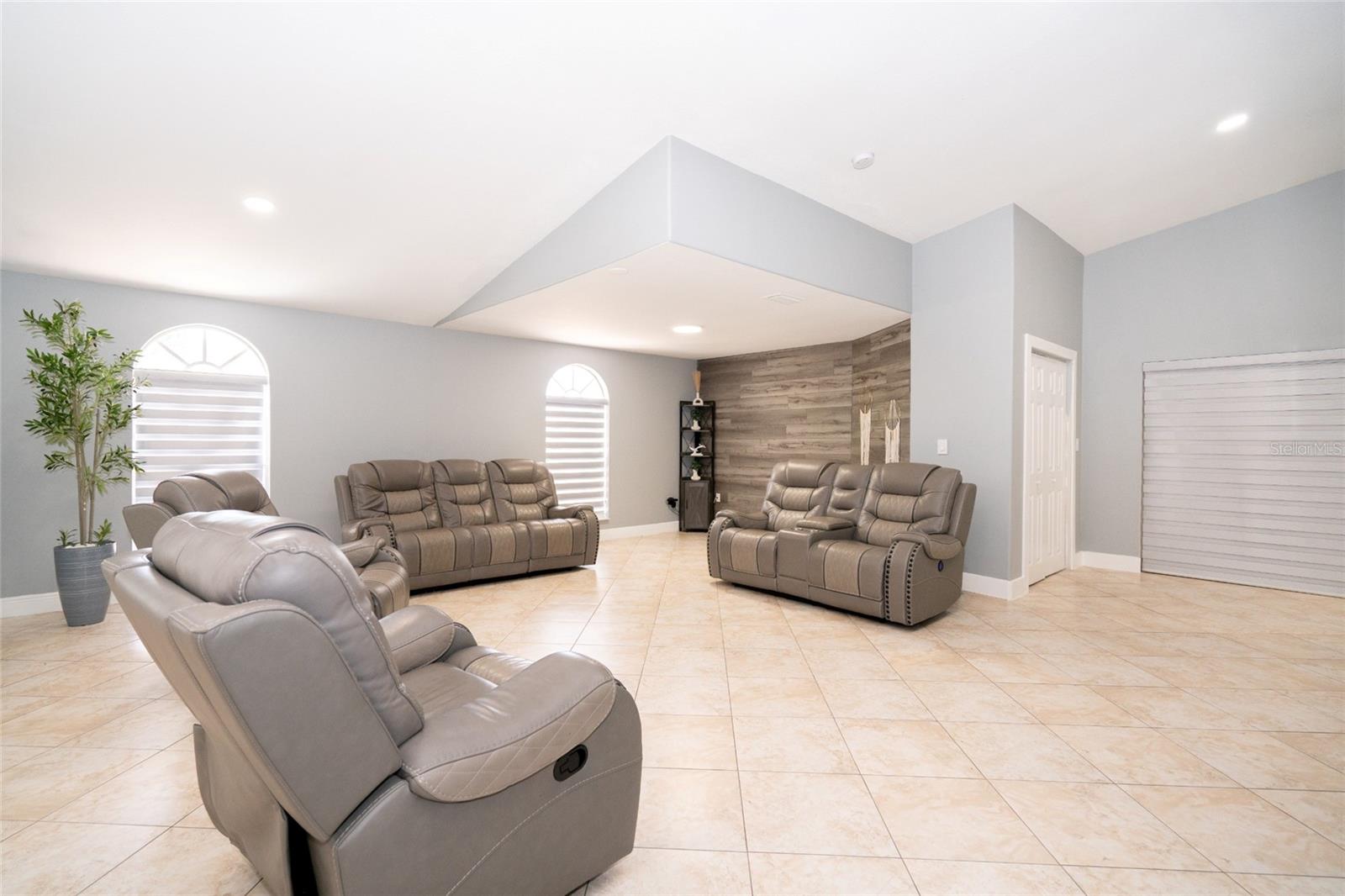 Image 13 of 40 For 3615 Marco Drive