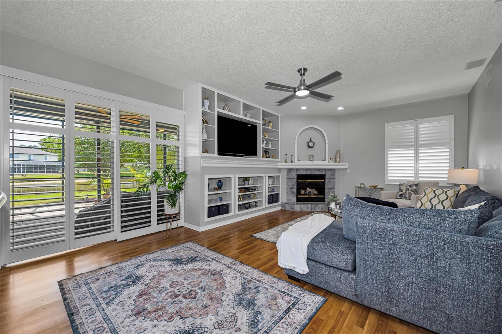 Image 10 of 62 For 19313 Aqua Springs Drive