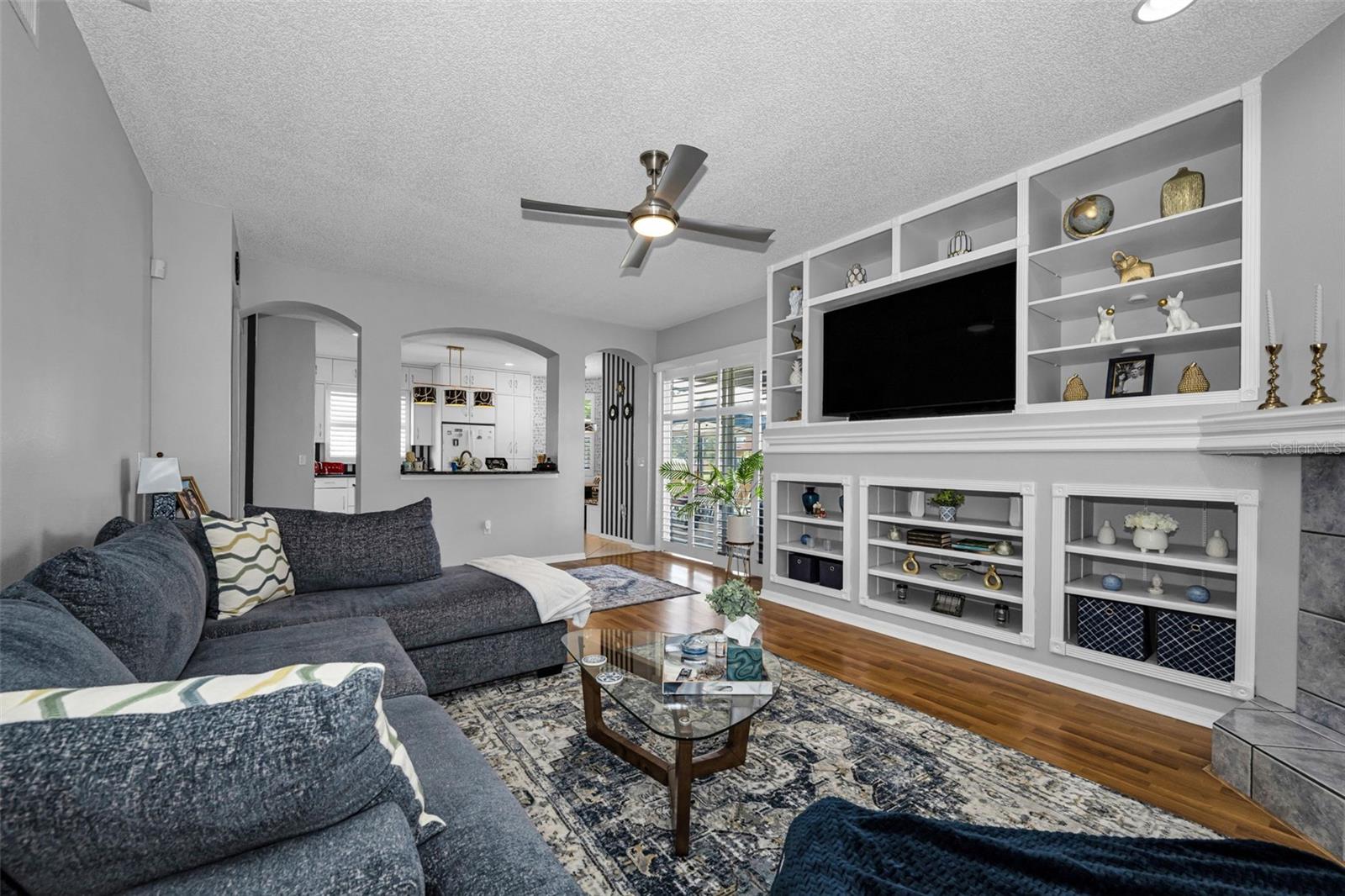 Image 11 of 62 For 19313 Aqua Springs Drive