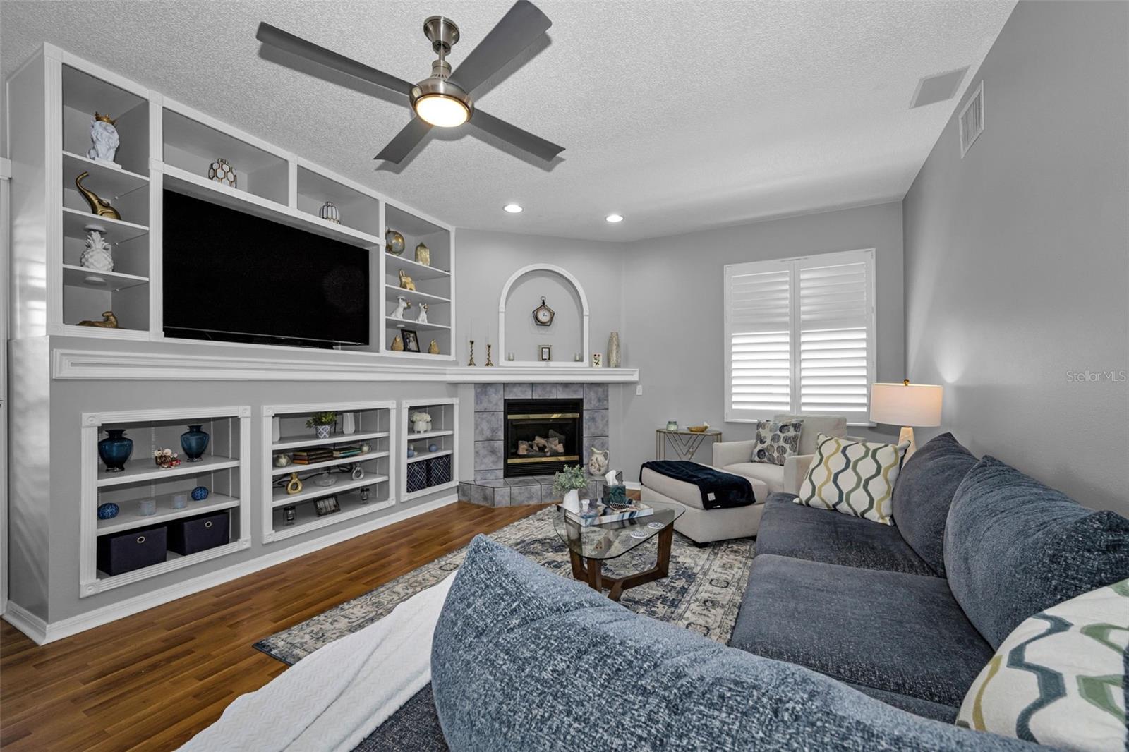 Image 13 of 62 For 19313 Aqua Springs Drive